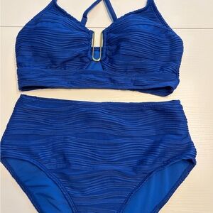 Women's Textured Blue Two-Piece Swim Set